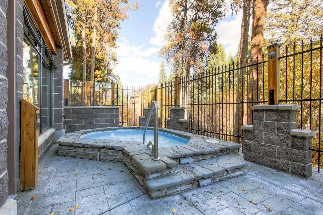 Trails End Condominiums Breckenridge Exterior photo